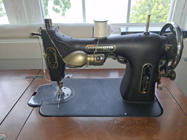 Sewing machine table 1