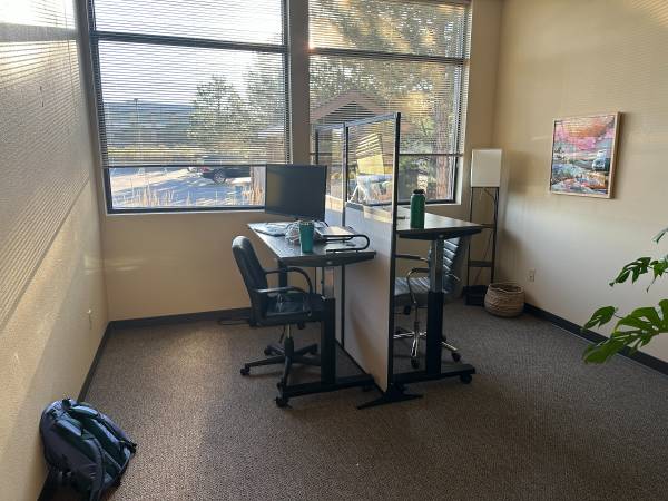 $1,625 / 202 pies² - Oficina privada y luminosa en subarriendo dentro de una suite más grande - Punto deseable de Osprey63839294783361121