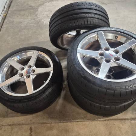 Corvette tires 1