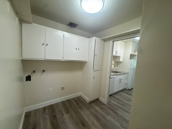 $1,825 / 1br - 750ft2 - Great apt in a secured building, dishwasher, washer dryer hookup-3682 (oakland east)63695822099843124