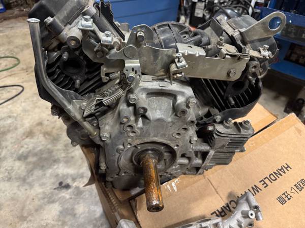 Honda gx690 1-1/8 90mm shaft engine for parts 1