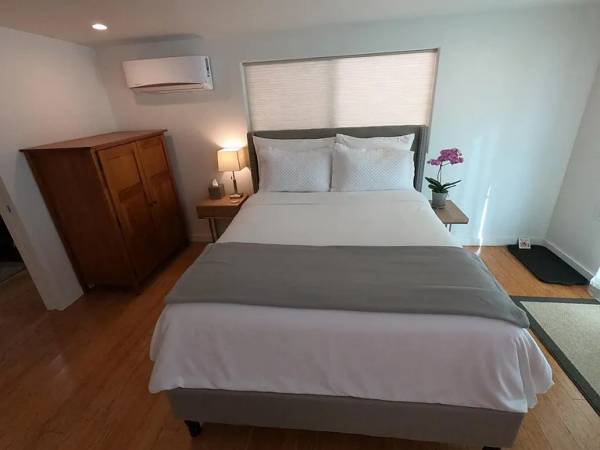 Lower Kula Studio w/ Ocean Views 1