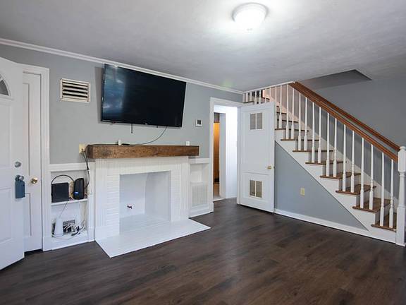 $500 / 2br - 1080ft2 - Availabe For Immediate Move In! (Portsmouth)64028714590851124