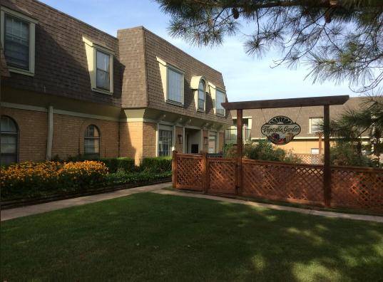 $1,180 / 3br - 1280ft2 - Armarios Grandes, Servicio de Mantenimiento Garantizado, Estación para Bañar Perros63806171114499123