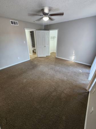 $969 / 1br - 650ft2 - 1 bedroom 1 bathroom (all flooring all bills included) $969 a month (Corpus Christi)64036537512963122