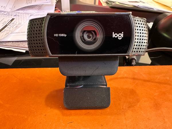 Logitech 923 1080p webcam-- New 1