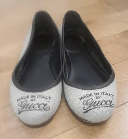 Authentic Gucci flats 1