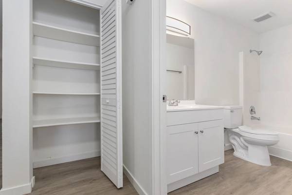 $1,375 / 1br - 600ft2 - Descubra, Deléitese, Viva: ¡Su Nuevo Hogar Le Espera! (Bellingham)63920959776770123