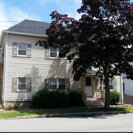 $1,500 / 1br - 1 bedroom, 2 minute walk to DWNTWN PORTSMOUTH (Portsmouth)63656278560769120