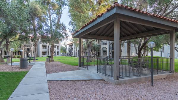 Double Balconies + Mountain Views – 1 & 2 Bedrooms at Canyon Oaks! 1