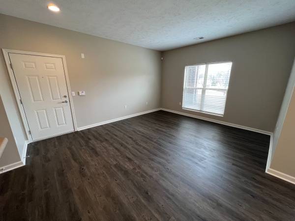 $1,260 / 1br - 805ft2 - ¡Comunidad amigable con mascotas con parque para perros!63681732820227122