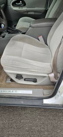 ONE OWNER 2006 CHEVY TRAILBLAZER 4X4 - $5,590 (richland)63470420905859122