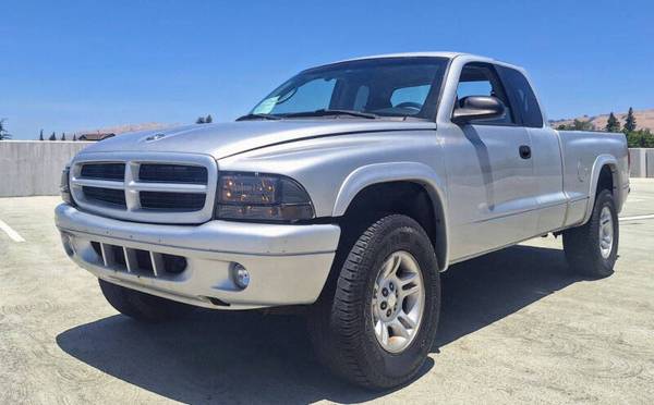 2001 Dodge Dakota Sport 4x4-título limpio funciona excelente-paquete de remolque - $4,995 (san jose norte)63624035360131121