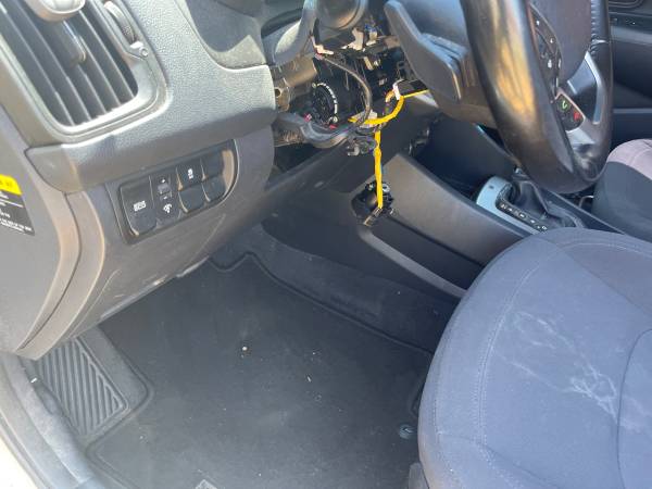 2015 Kia Rio hatchback Ex mechanical special 1