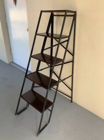 Reduced unique foldable ladder Etagere 1
