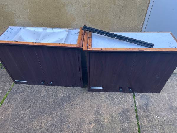 Free cabinets 1