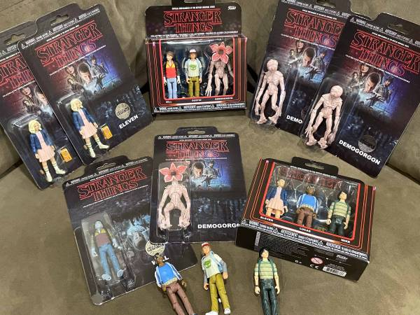 2017 Stranger Things Figures 1