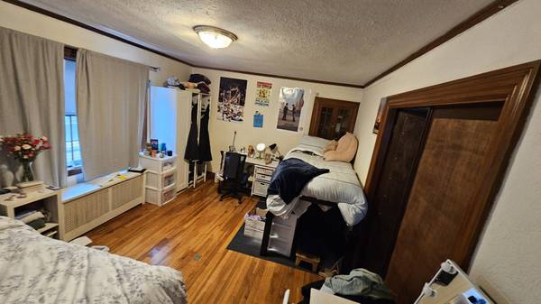 $9,600 / 4br - HUGE!   Boston College 4 Bed w/ Dishwasher + Parking Included (Brighton)63996834015106123