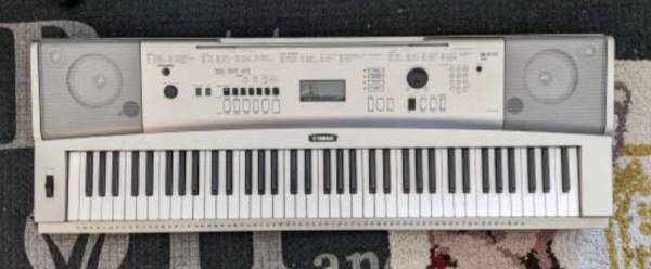 Yamaha PSR-235 (PRICE DROP) 1