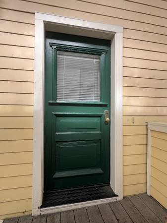 $1,995 / 2br - 963ft2 - Just Reduced!! 2-Bed 1-Bath Apt in Downtown, GV(225 S. Church St. #B) (Grass Valley)63952111515394122