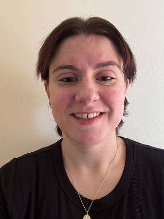 Single Mom seeks side work 1