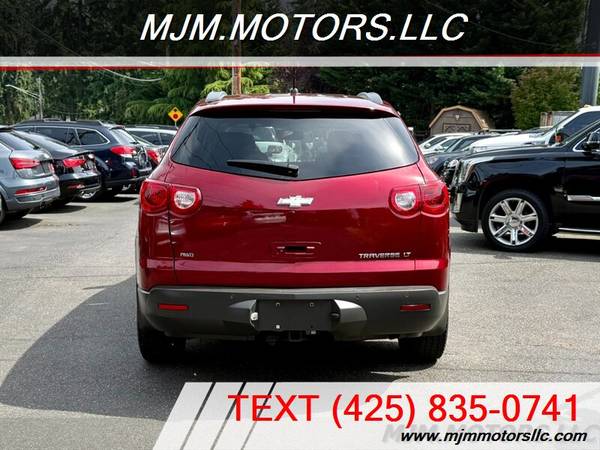 **2011** CHEVROLET TRAVERSE LT, PERFECT FAMILY SUV!! - $6,99563654706422529123