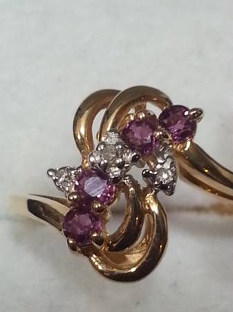NEW yellow gold Diamond & Ruby Ring 1