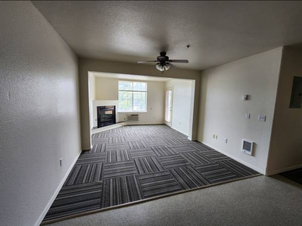 $594 / 3br - Lease take over ($594) (Pullman)63980822306691120