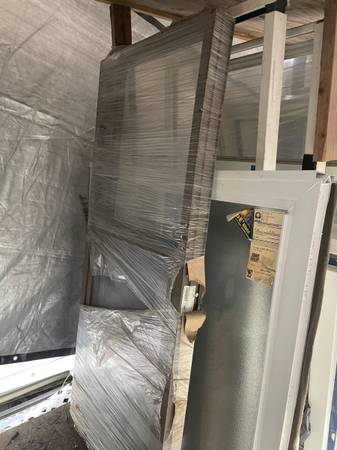 New vinyl replacement windows.  Brown 1