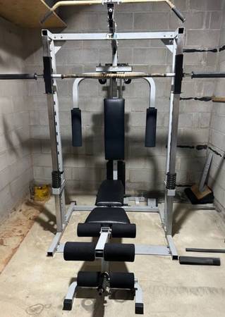 Smith Machine Home Gym with Bench & Attachments – Full Setup 1