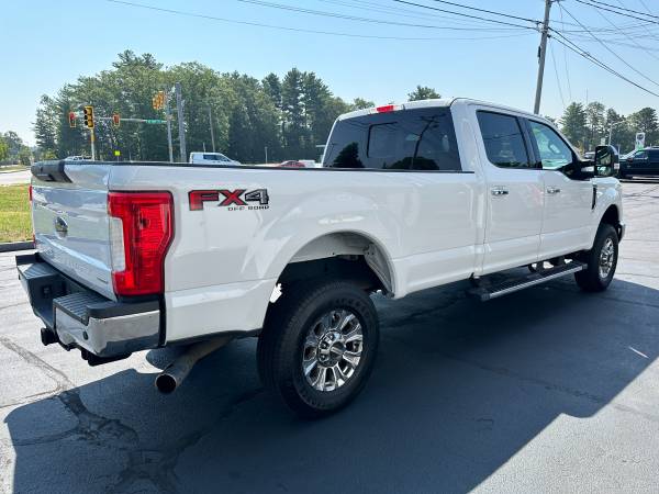 2017 FORD F250 SUPER DUTY CREW CAB LONG BED XLT 6.2L GAS 98,000 MILES - $35,000 (WALSH TRUCK AND AUTO)63470621016067124