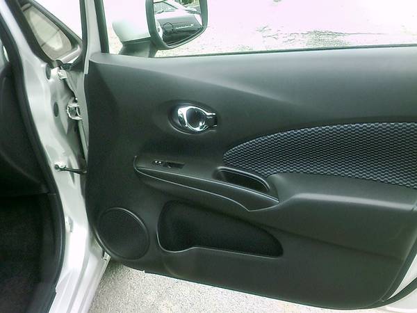 2016 NISSAN VERSA NOTE - $5.950 (East Greenbush)63477996742403123