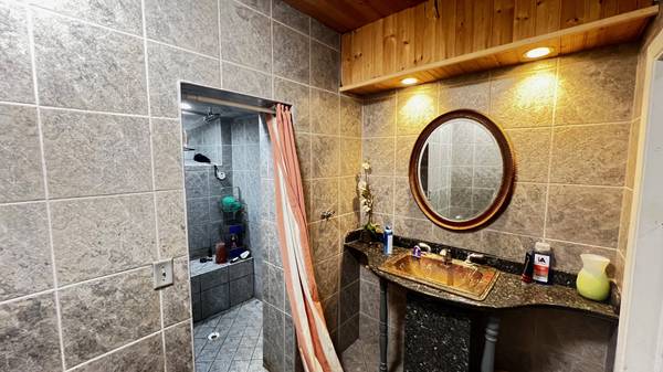 $775 / 1br - 3600ft2 - Oversize Bedroom with dining area and 2 blocks from the beach (Palm Coast)63654673026691124
