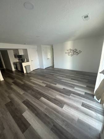 $1200.00 / 2br - mother-in-law basement63674328207873120