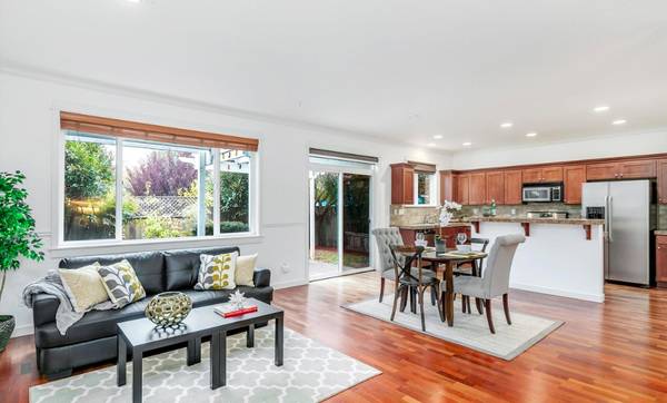 $825 / 4 habitaciones - 2200 pies² - Habitaciones en alquiler en el corazón de Hillsboro63220537240193124