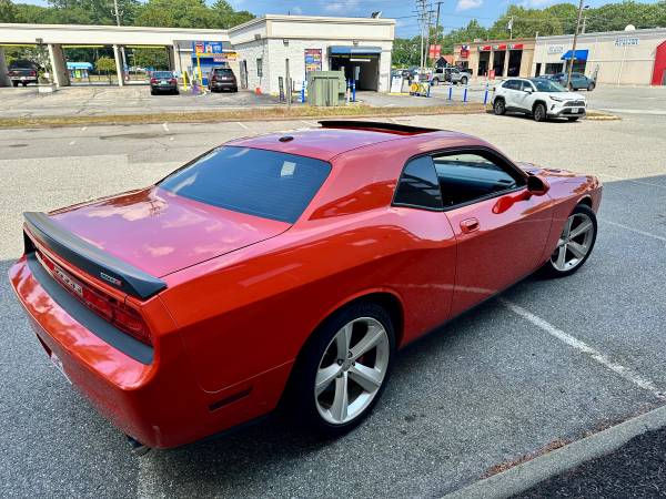 2009 Dodge Challenger SRT8 HEMI Orange 6-Speed Manual Loaded $12900 - $12,900 (Newburyport)63437555648003123