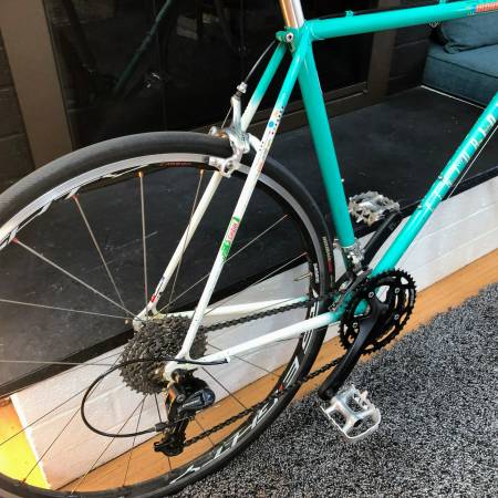 Bicicleta de carretera Classic Centurion Steel con componentes modernos. - $345 (North Pacific Beach)63436954573059123