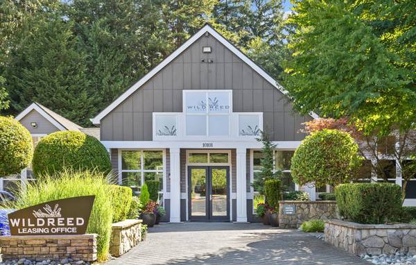 $1,849 / 1 hab - 780 pies² - Área de juegos, piscina digna de vacaciones, estacionamiento cubierto disponible (10101 7th Ave SE Everett, WA 98208)63862176774273122