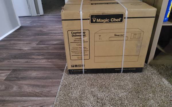 Magic Chef 21 in. Black Electronic Countertop Dishwasher 1