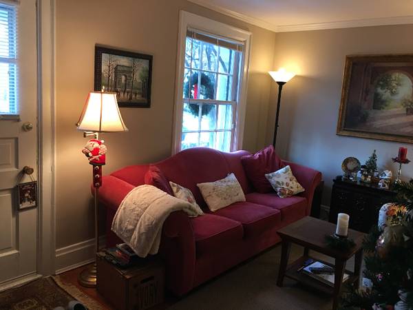 $1950.00 / 2br - 1400ft2 - Classy Updated Historic Townhouse with garage.63974474066307122