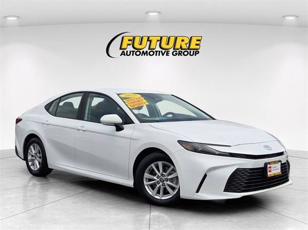 1 2025 Toyota Camry Certified Electric LE Sedan 1