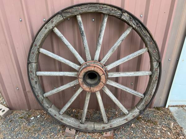Large Old Freight Wagon Wooden Wheel 1