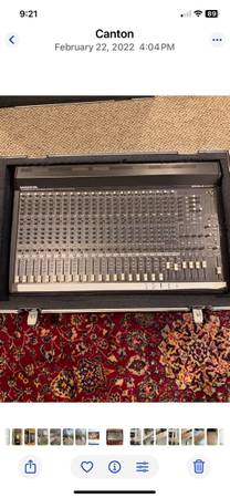 Mackie 24 channel mixer 1