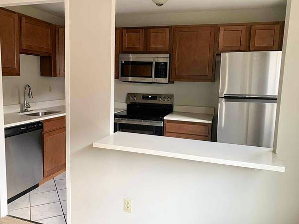 $1,499 / 1br - 🏡 Regency Court – Prime Location in Pittsburgh! 🏡 (Shadyside, Pittsburgh)64013533066754124