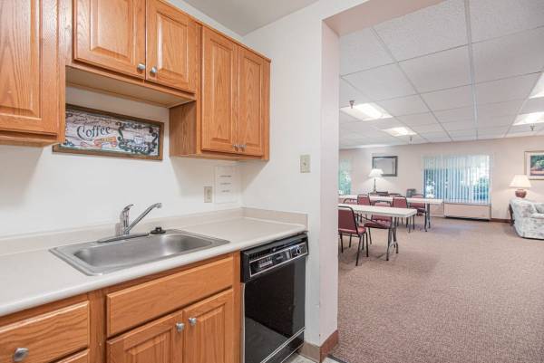 $993 / 1br - 663ft2 - On-Site Maintenance, Fitness Center, 1/BD (479 Bank St Ext, Bridgeville, PA)64013532509443122