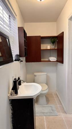 $555 🏠 Habitación privada con balcón y cocina compartida @ (Miami Beach, FL)63379613031937123
