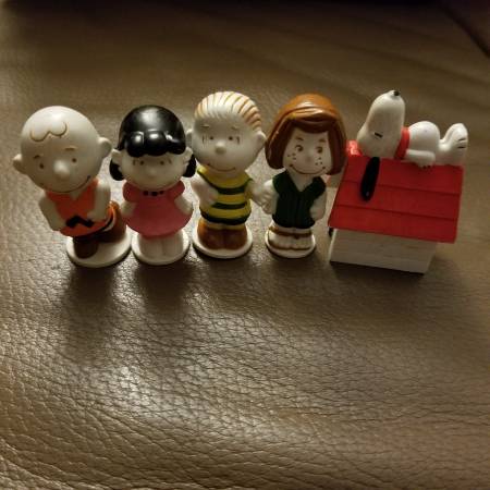 Vintage Peanuts Gang United Features 1