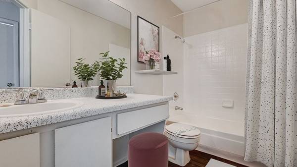 $890 / 1br - 630ft2 - 1B/1B, Located in Las Vegas, Air Conditioner (5101 E Twain Ave, Las Vegas, NV)63859497752067120