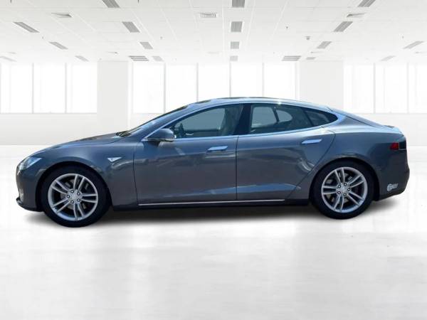 2013 Tesla Model S Sedan 4D - $10,999 (+ FaceAutos - EASY APPROVAL! TAX TIME IS CAR-TIME!)63617847299585123