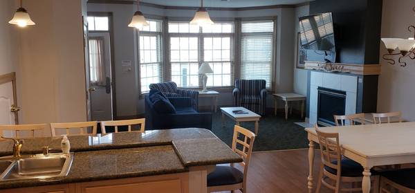 $1,575 / 2br - Sheboygan Riverfront Monthly Condo Accommodations (Sheboygan)63813312741251120